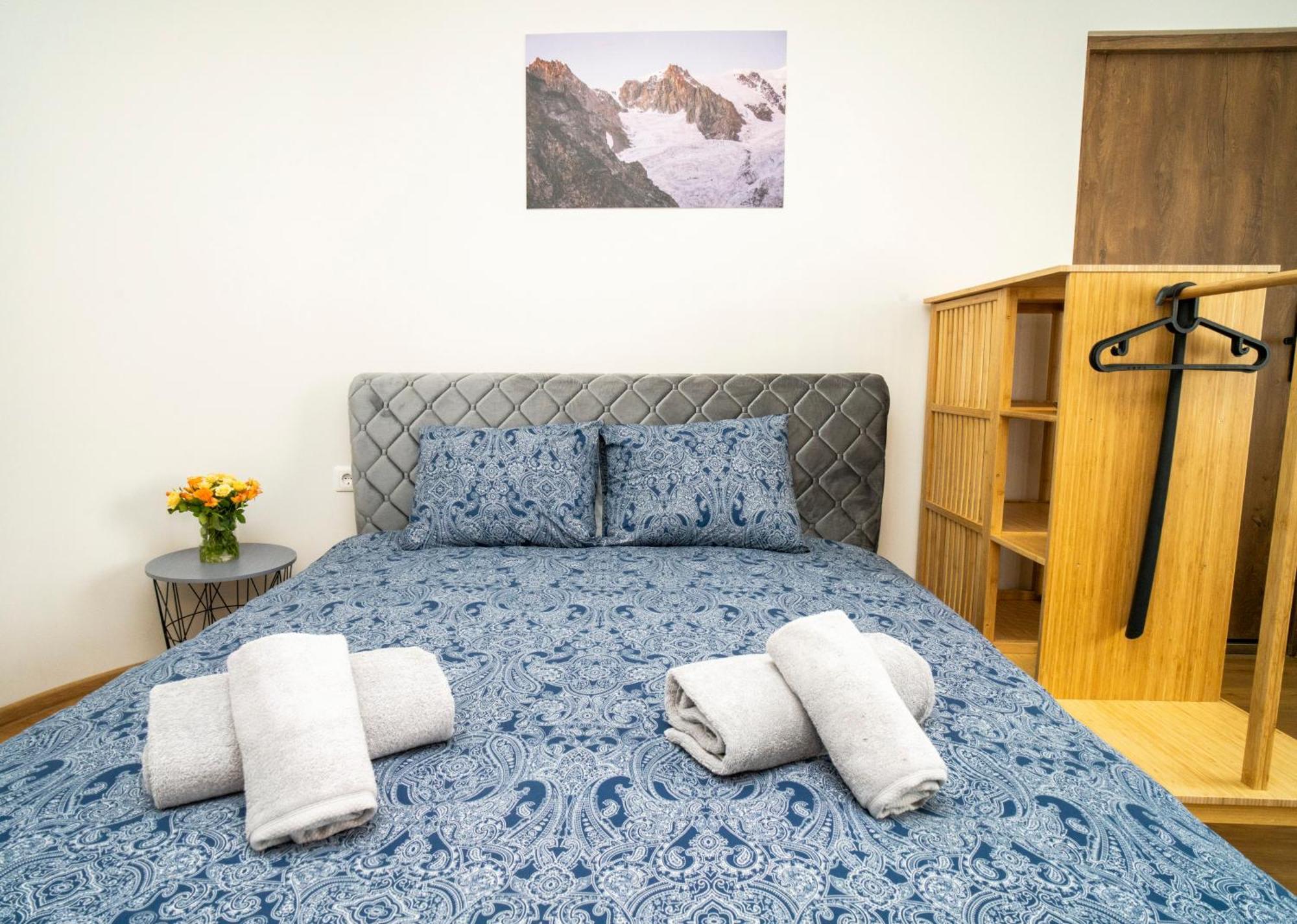 Fort63 Apartments Каунас Стая снимка